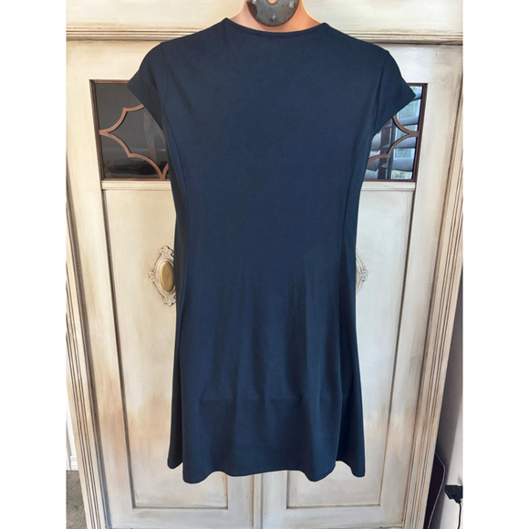 EUC Womens Kuhl Verona Ruched Vneck Crossover Dress in Black | Size M - Picture 4 of 8